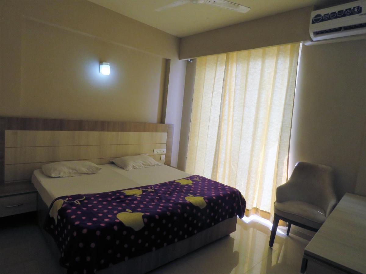 Vrindavan Inn Dış mekan fotoğraf
