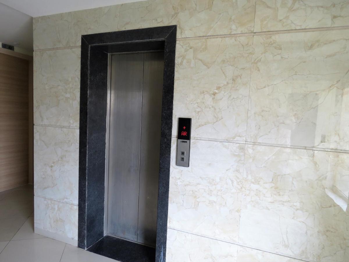 Vrindavan Inn Dış mekan fotoğraf