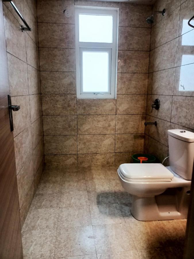 Vrindavan Inn Dış mekan fotoğraf