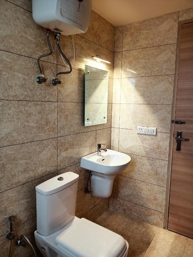 Vrindavan Inn Dış mekan fotoğraf